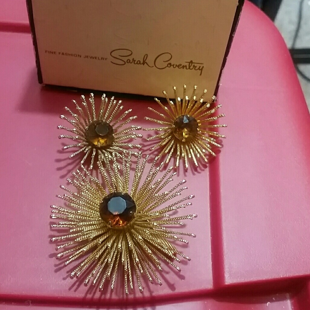 Sarah Cov 1960s Golden Mum Collection Star Burst Set Boxed -Ship Discount